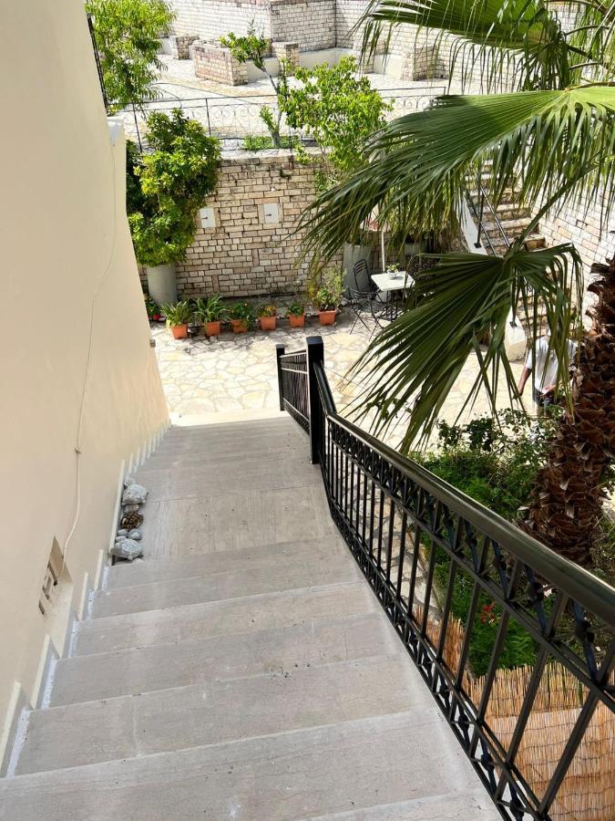 Apartment Lithino - 5min From The *