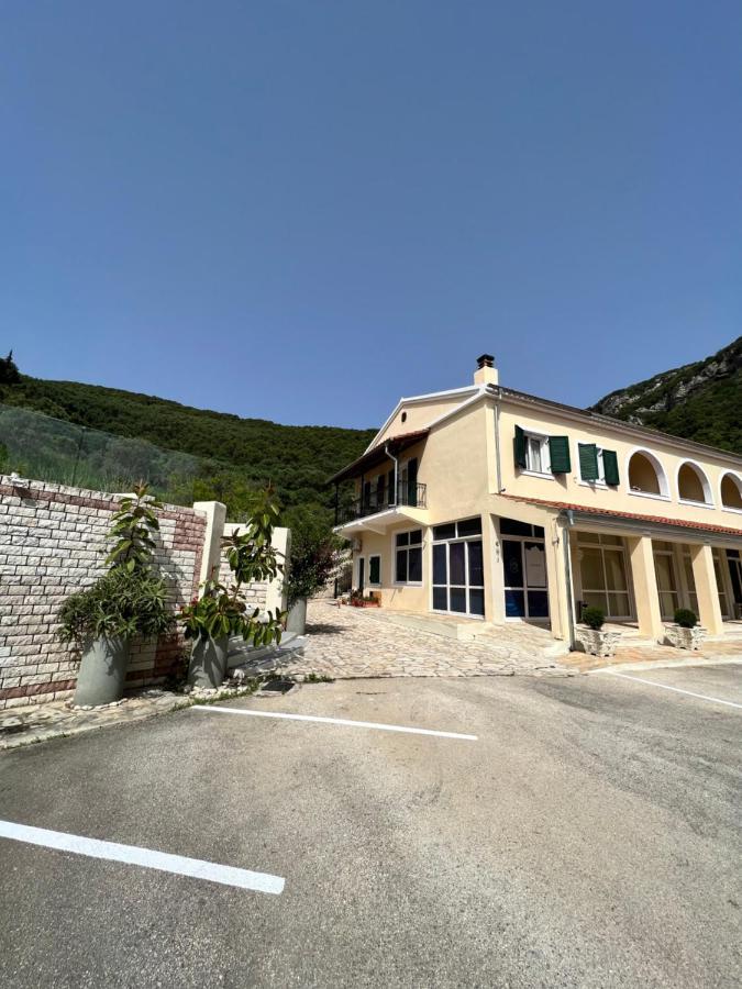 Lithino - 5min From The Agios Ioannis Peristeron (Corfu)