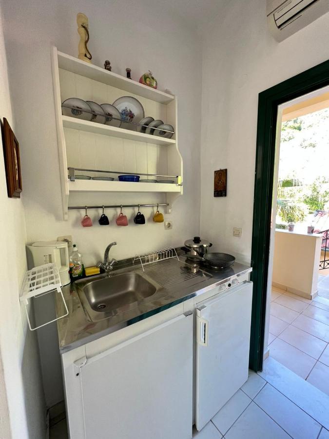 Apartment Lithino - 5min From The *